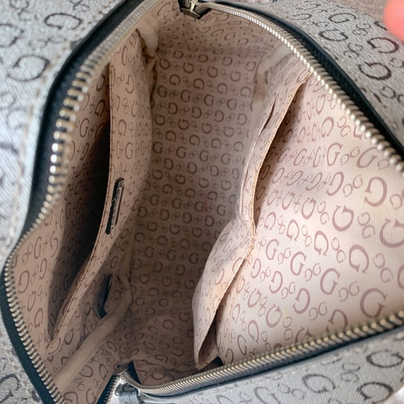 Guess backpack - Picture 6 of 11